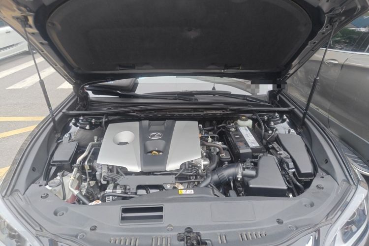 Used Lexus ES 2020 260 Excellence Edition Engine Bay