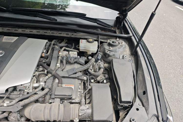 Used Lexus ES 2020 300h Premier Edition Engine Bay Left