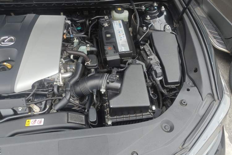 Used Lexus ES 2020 260 Excellence Edition Engine Bay Left