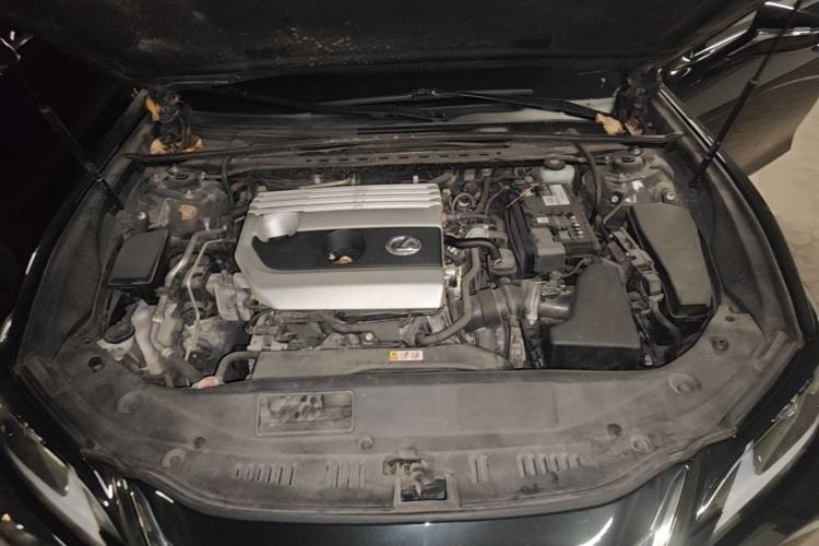 Used Lexus ES 2020 200 Luxury Edition Engine Bay