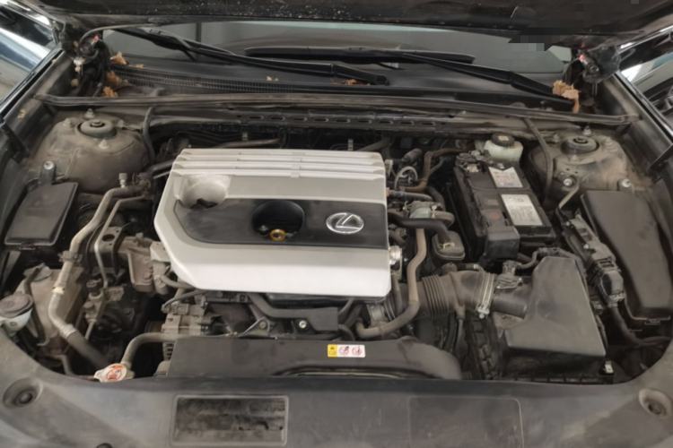 Used Lexus ES 2020 200 Excellence Edition Engine Bay