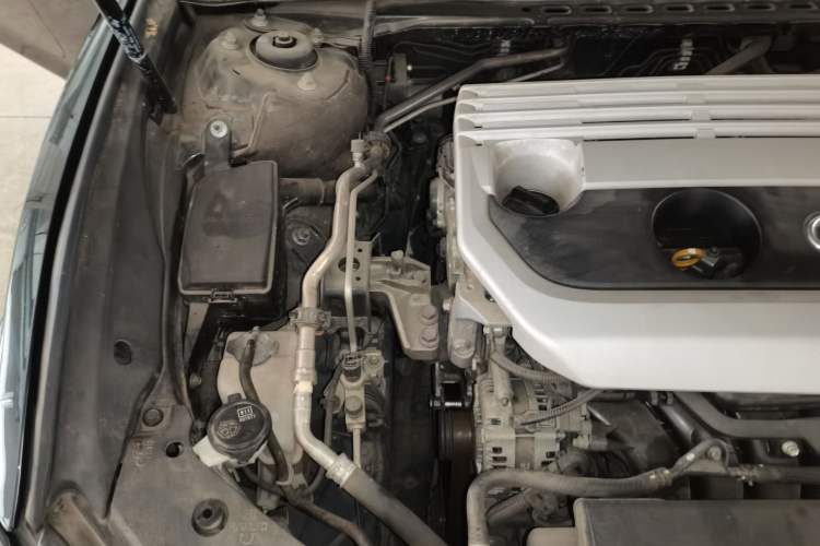 Used Lexus ES 2020 200 Excellence Edition Engine Bay Right