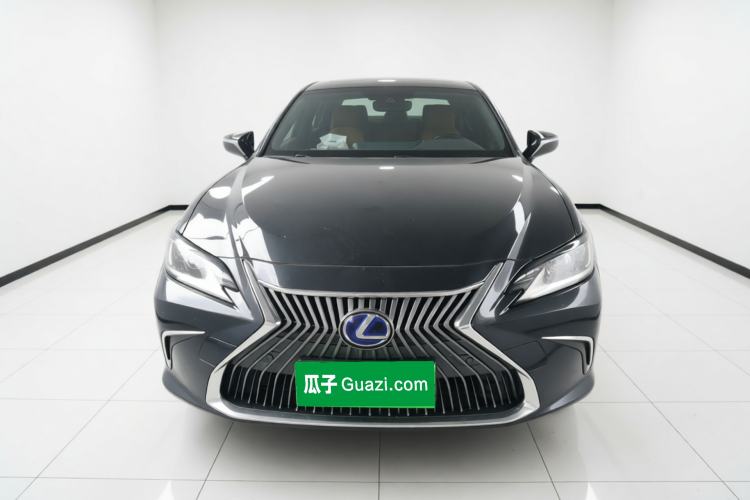 Used Lexus ES 2020 300h Premier Edition Exterior 1