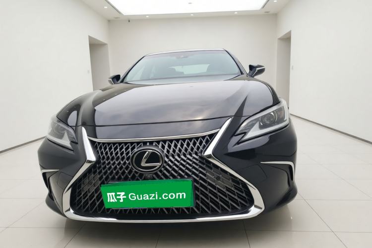 Used Lexus ES 2020 200 Excellence Edition Exterior 1