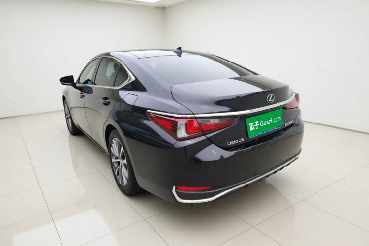 Used Lexus ES 2020 200 Excellence Edition Exterior 3
