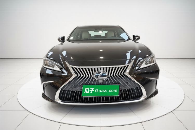 Used Lexus ES 2020 200 Excellence Edition Front