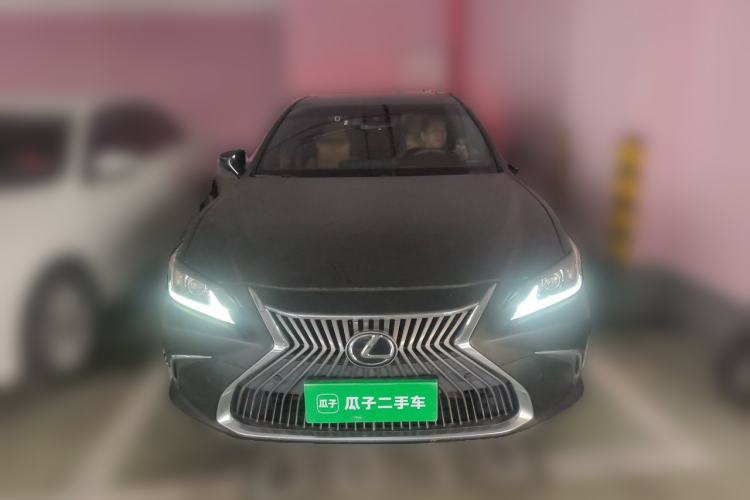 Used Lexus ES 2020 200 Excellence Edition Front