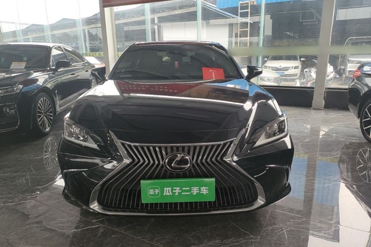 Used Lexus ES 2020 200 Excellence Edition Front