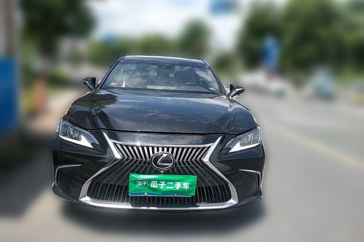 Used Lexus ES 2020 260 Excellence Edition Front
