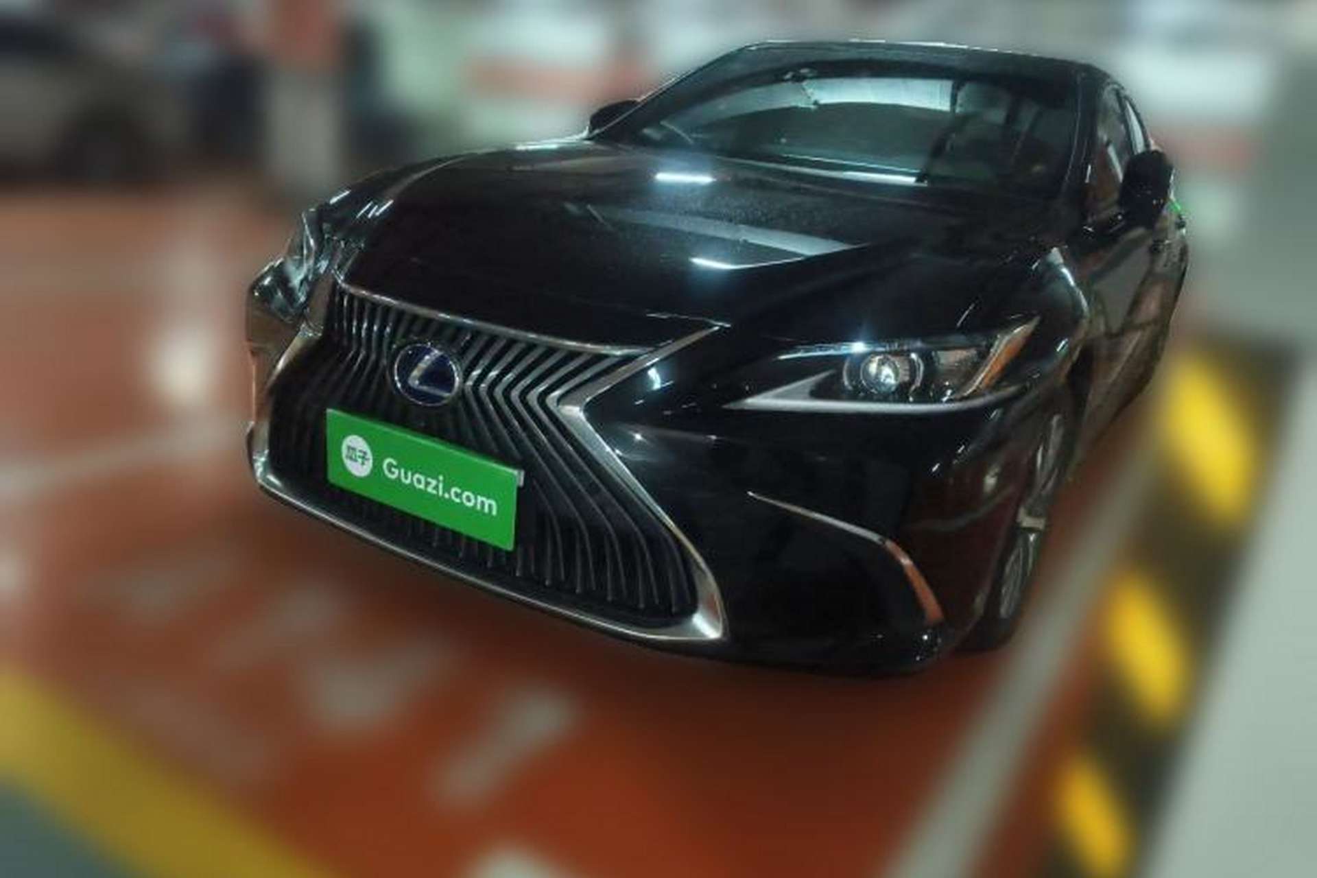 Used Lexus ES 2020 300h Premier Edition Front Left 45 Deg