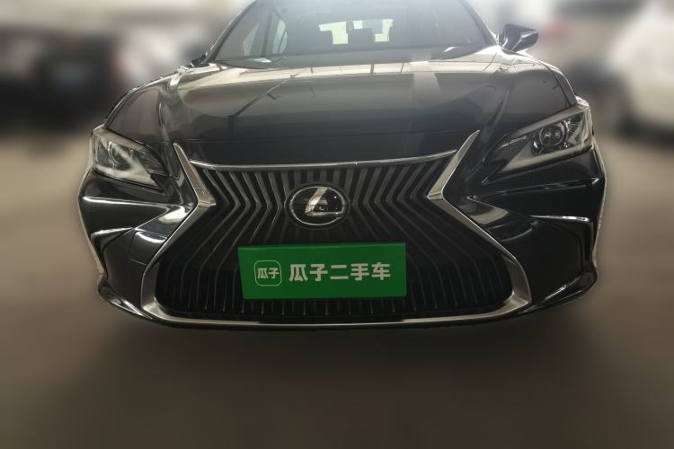 Used Lexus ES 2020 200 Excellence Edition Front