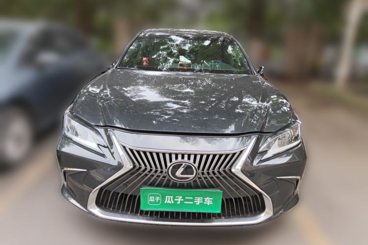 Used Lexus ES 2020 200 Luxury Edition Front