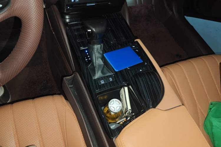 Used Lexus ES 2020 200 Excellence Edition Gear Lever