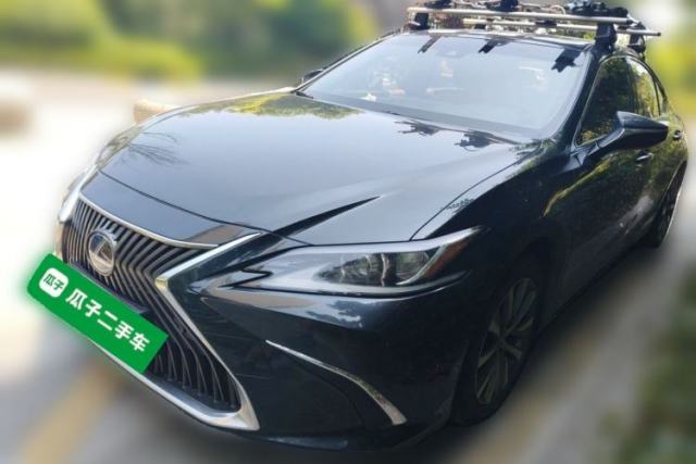 Used Lexus ES 2020 300h Premier Edition