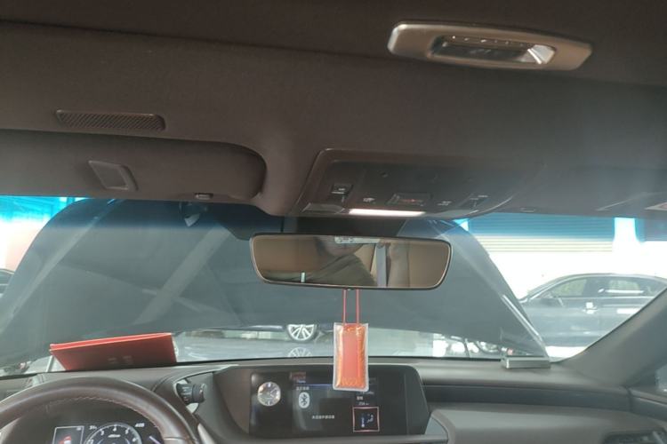 Used Lexus ES 2020 200 Excellence Edition Headliner