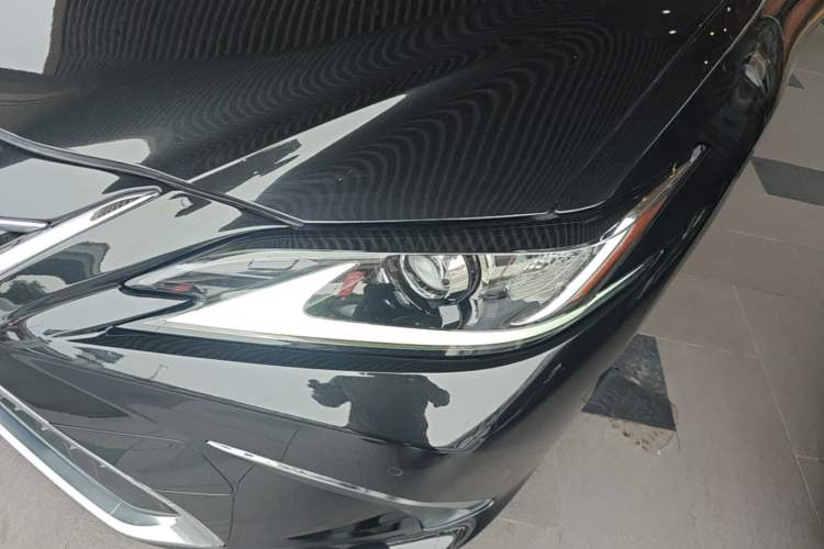 Used Lexus ES 2020 300h Premier Edition Left Front Headlight