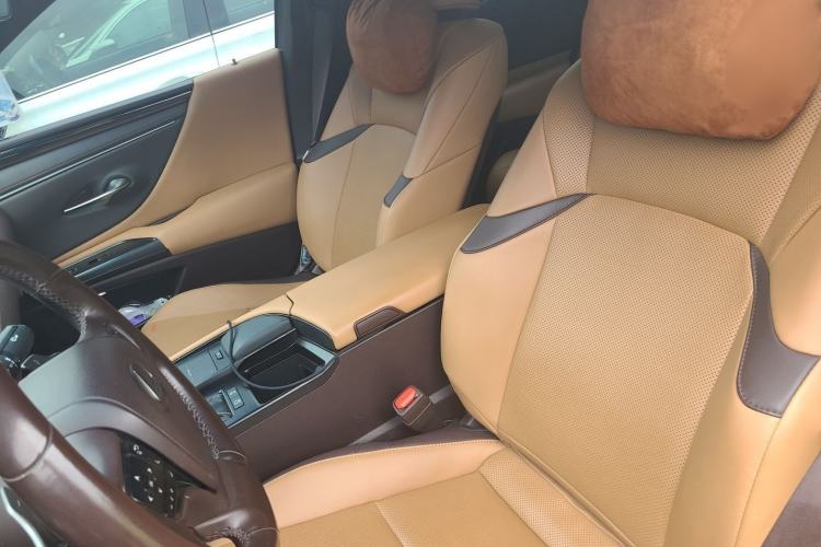 Used Lexus ES 2020 200 Excellence Edition Left Front Seat