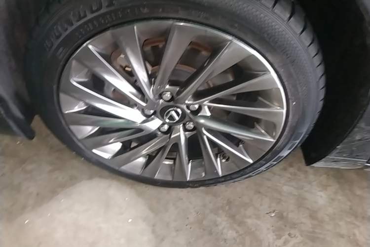 Used Lexus ES 2020 200 Excellence Edition Left Front Wheel Hub