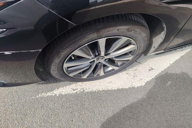 Used Lexus ES 2020 260 Excellence Edition Left Front Wheel Hub