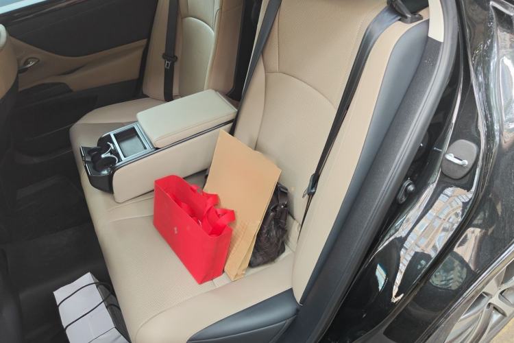 Used Lexus ES 2020 200 Luxury Edition Left Rear Seat