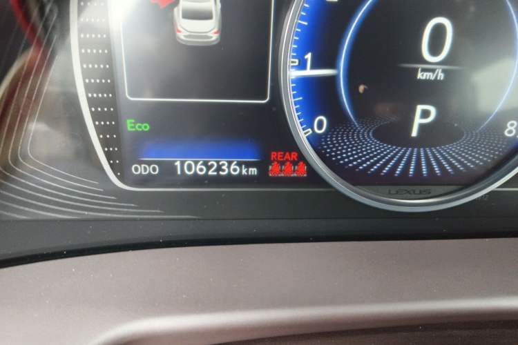 Used Lexus ES 2020 200 Excellence Edition Odometer Close Up
