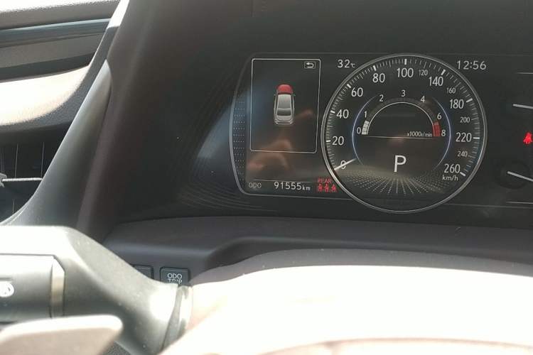 Used Lexus ES 2020 260 Excellence Edition Odometer Close Up