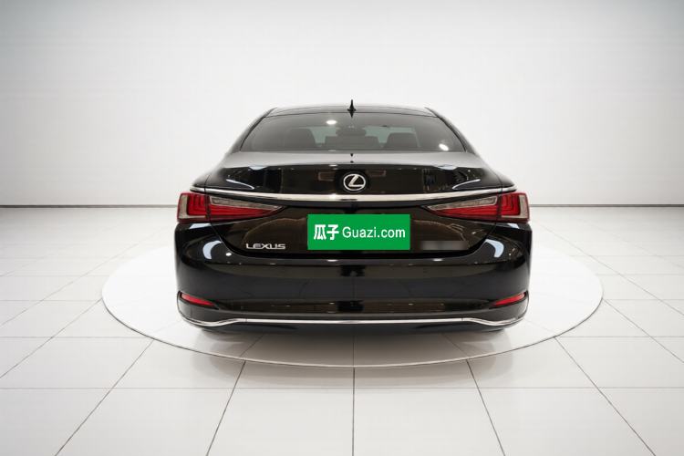 Used Lexus ES 2020 200 Excellence Edition Rear