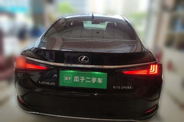 Used Lexus ES 2020 200 Excellence Edition Rear