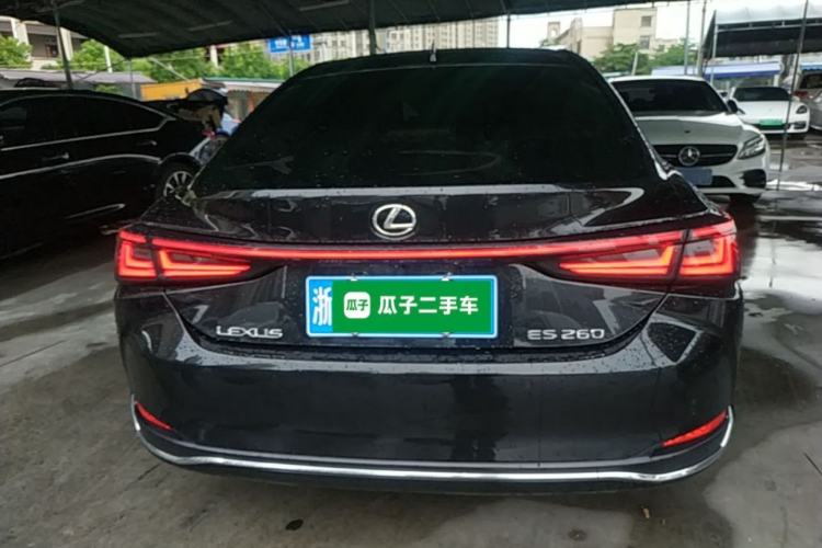 Used Lexus ES 2020 200 Excellence Edition Rear