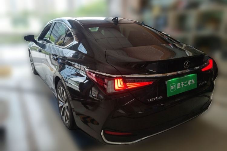 Used Lexus ES 2020 200 Excellence Edition Rear Left 45 Deg