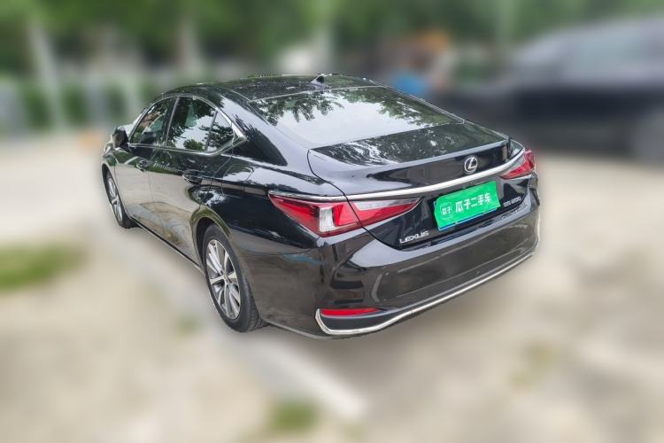 Used Lexus ES 2020 200 Excellence Edition Rear Left 45 Deg
