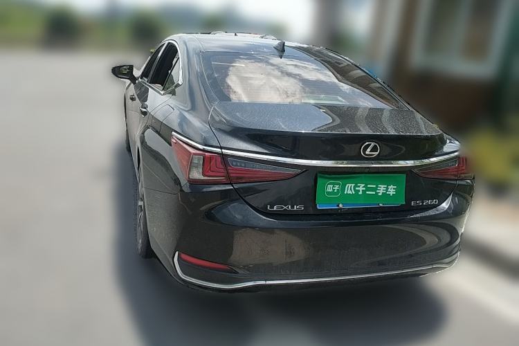 Used Lexus ES 2020 260 Excellence Edition Rear Left 45 Deg