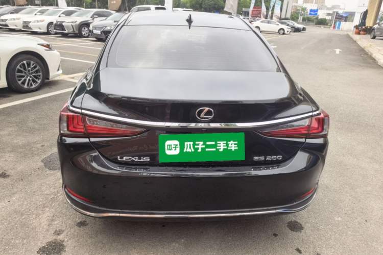 Used Lexus ES 2020 260 Excellence Edition Rear