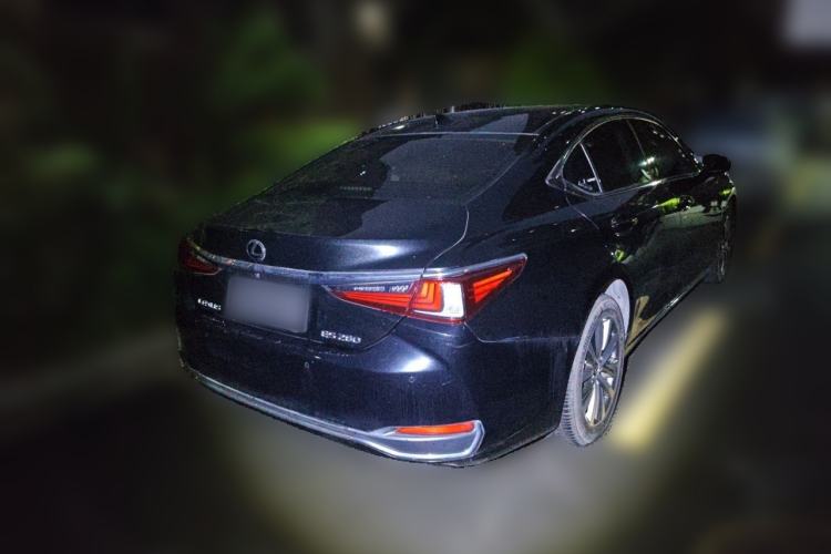 Used Lexus ES 2020 200 Excellence Edition Rear Right 45 Deg