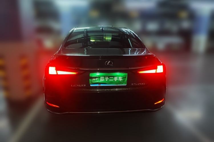 Used Lexus ES 2020 200 Excellence Edition Rear