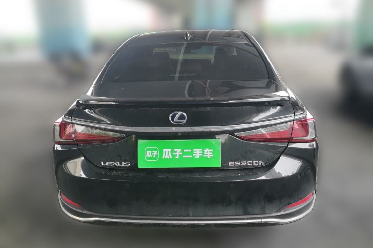 Used Lexus ES 2020 300h Premier Edition Rear