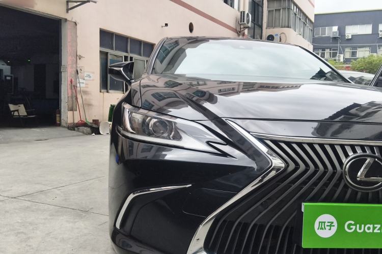 Used Lexus ES 2020 200 Excellence Edition Right Front Headlight