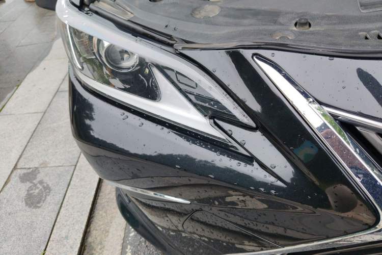 Used Lexus ES 2020 300h Premier Edition Right Front Headlight