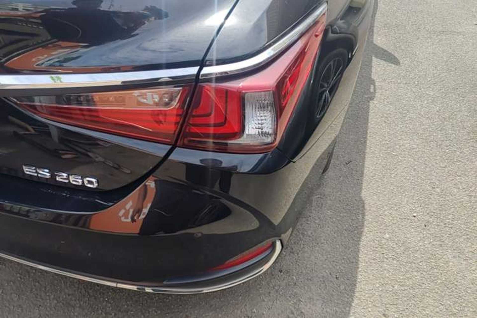 Used Lexus ES 2020 260 Excellence Edition Right Rear Taillight