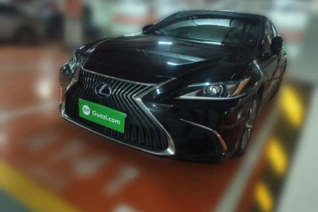 Used Lexus ES 2020 300h Premier Edition