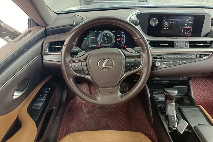 Used Lexus ES 2020 300h Premier Edition Steering Wheel