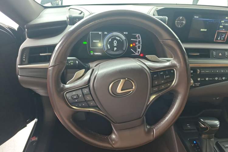 Used Lexus ES 2020 300h Premier Edition Steering Wheel