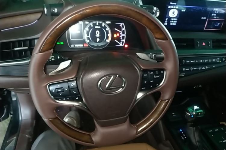 Used Lexus ES 2020 200 Excellence Edition Steering Wheel