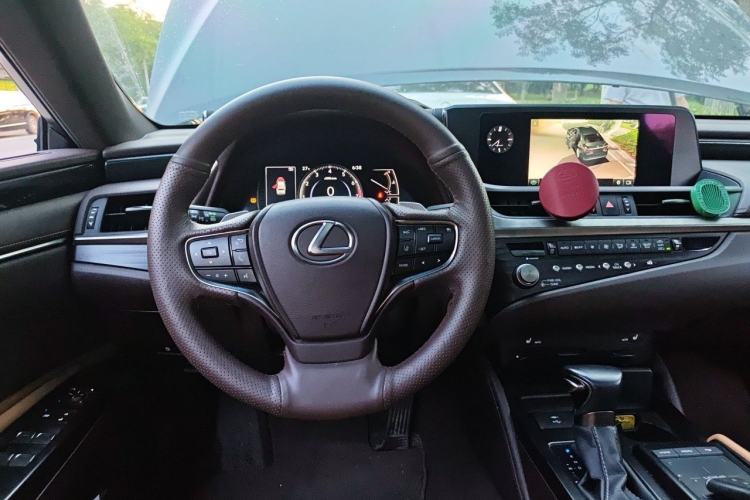 Used Lexus ES 2020 200 Excellence Edition Steering Wheel