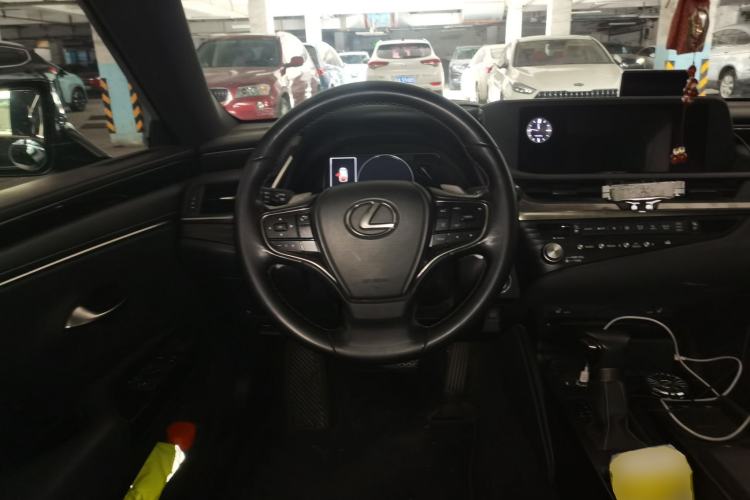 Used Lexus ES 2020 200 Excellence Edition Steering Wheel