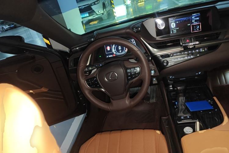 Used Lexus ES 2020 200 Excellence Edition Steering Wheel