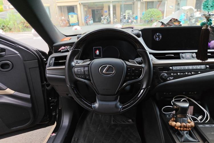 Used Lexus ES 2020 200 Luxury Edition Steering Wheel