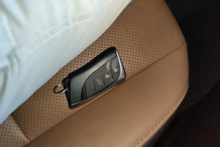 Used Lexus ES 2020 200 Excellence Edition Vehicle Key