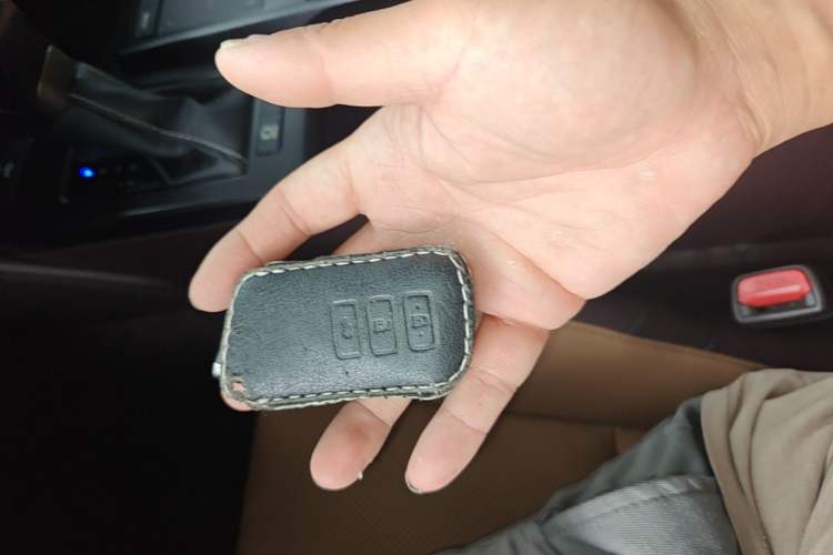 Used Lexus ES 2020 300h Premier Edition Vehicle Key