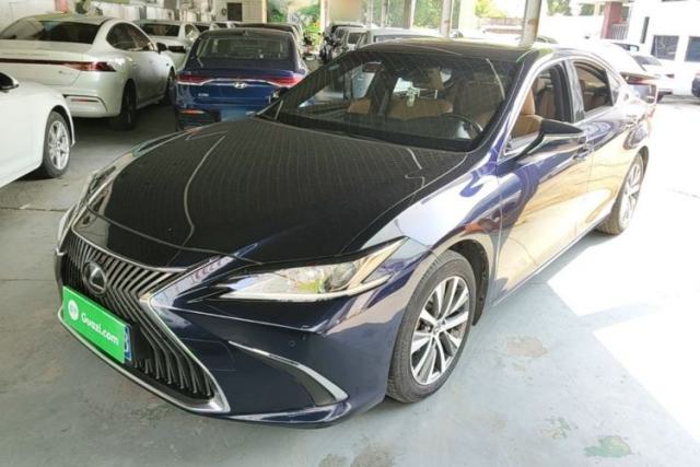 Lexus ES 2020 200 Excellence Edition usado